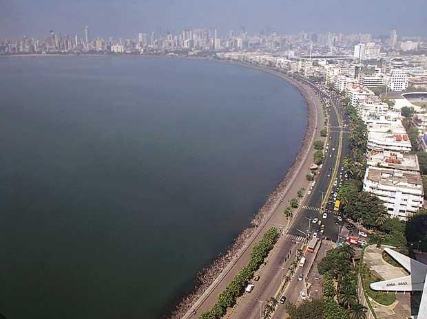 b>Marine Drive:</b> Mumbai jewel | Business Standard News