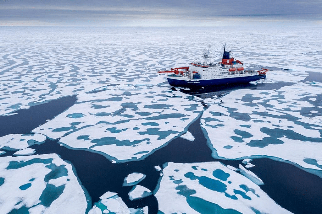 MOSAiC Expedition at the North Pole